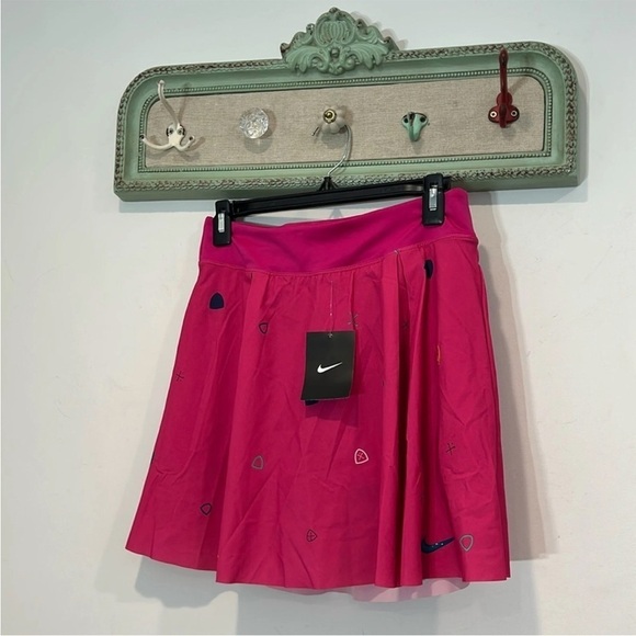 Nike Dresses & Skirts - Nike Tennis gold Pink print short Skirt Athletic new with tags small